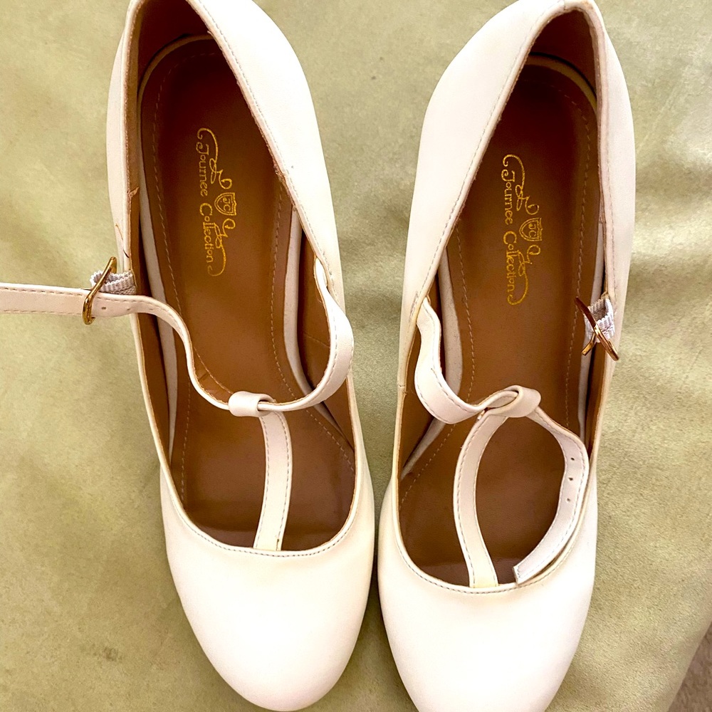Vintage look heels